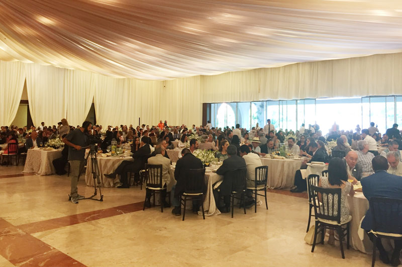 Dialogan empresarios y candidatos en Jalisco